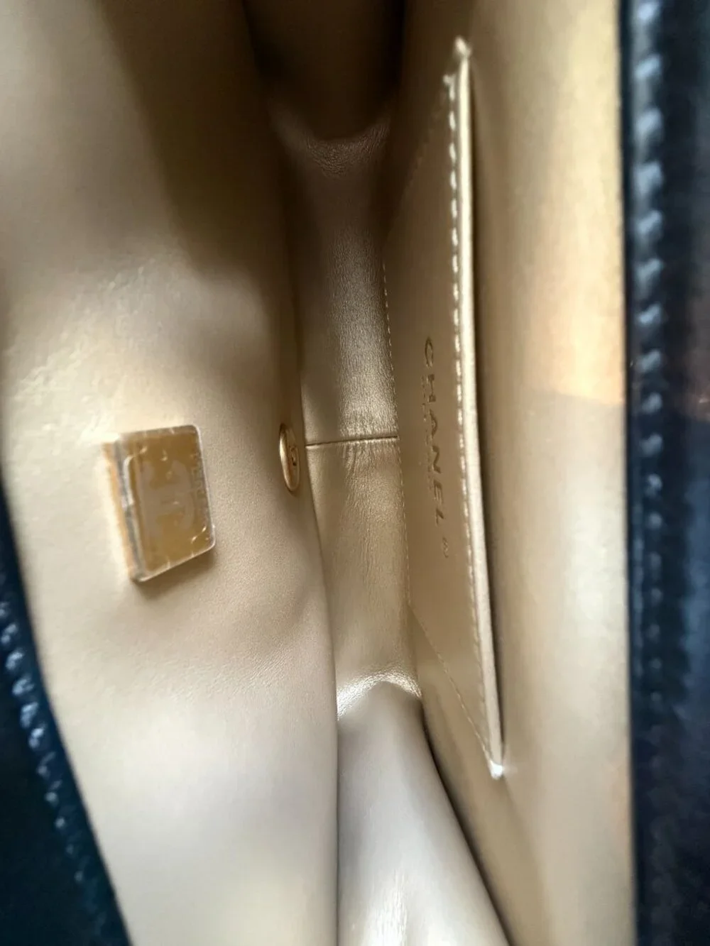 CHANEL size one